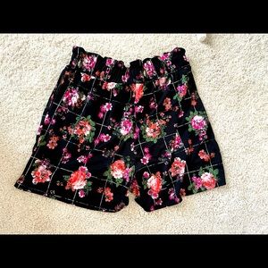 Lularoe Ella Shorts NWOT